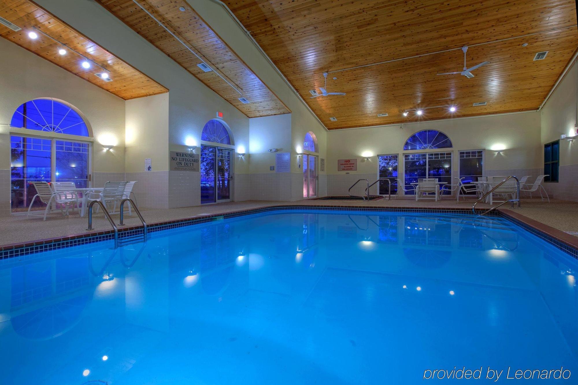 Country Inn & Suites By Radisson, Mason City, Ia Εξωτερικό φωτογραφία